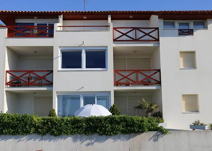 Studio, Front De Avec Parking Prive *